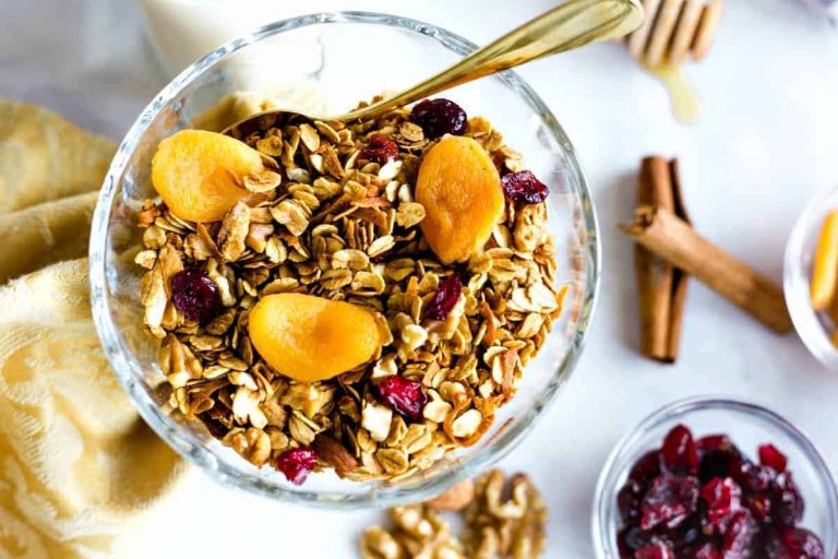Easy Homemade Granola with Nuts