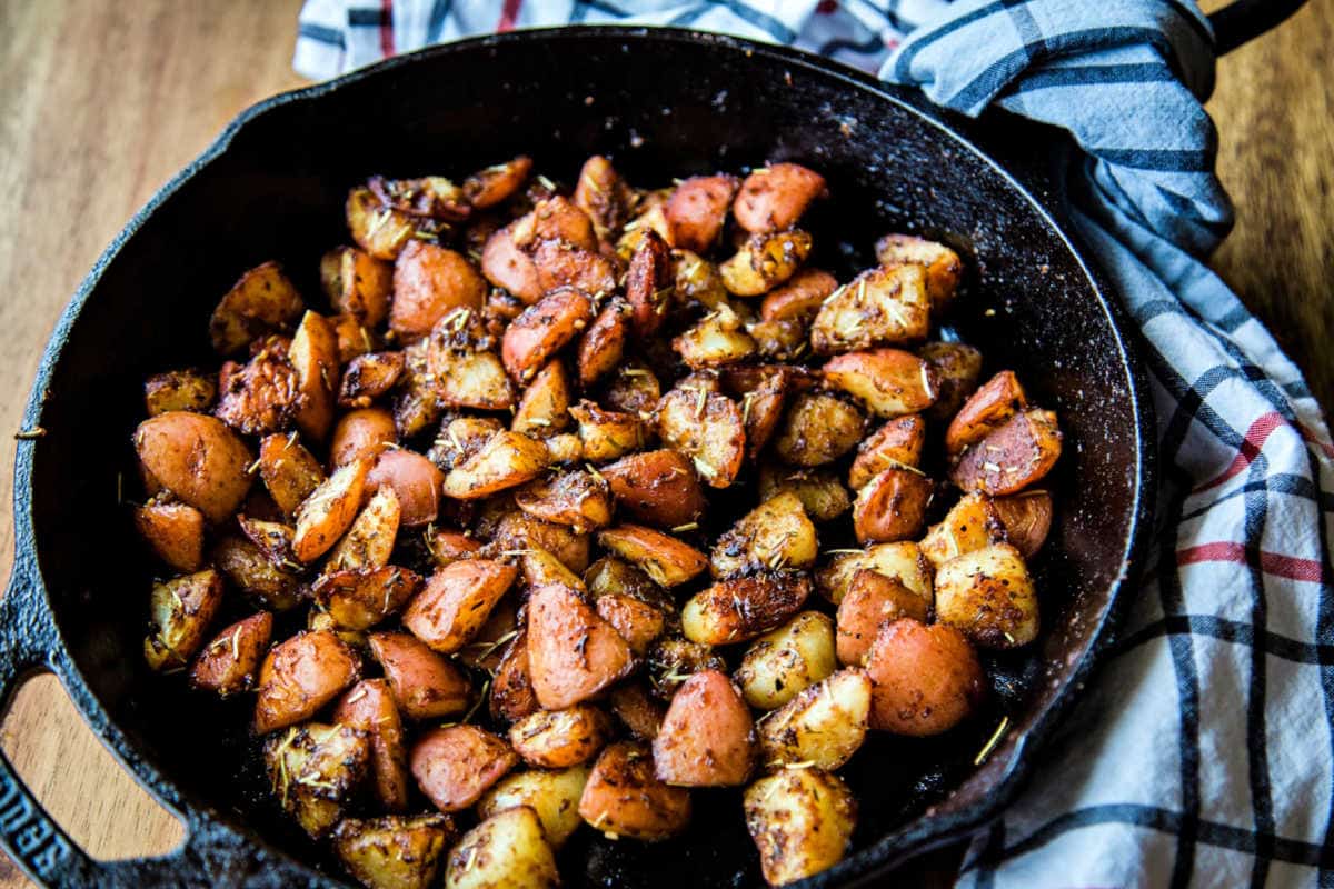 roasted red potatoes in cast iron