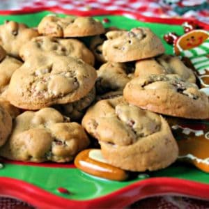 pecan candy cookies on a holiday plate