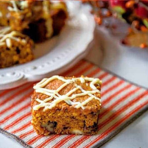 White Chocolate Pumpkin Bars | Life, Love, and Good Food #recipe #pumpkin #dessert