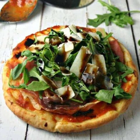 Arugula Prosciutto Personal Pita Pizzas | Life, Love, and Good Food