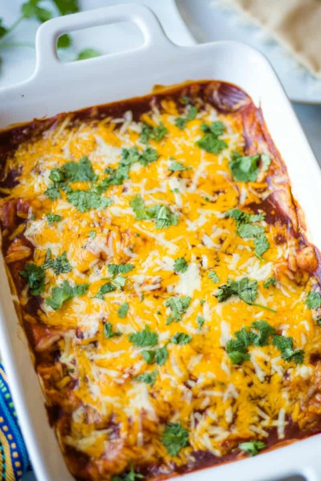 Easy Chicken and Cheese Enchiladas with Red Sauce - Life, Love, and ...