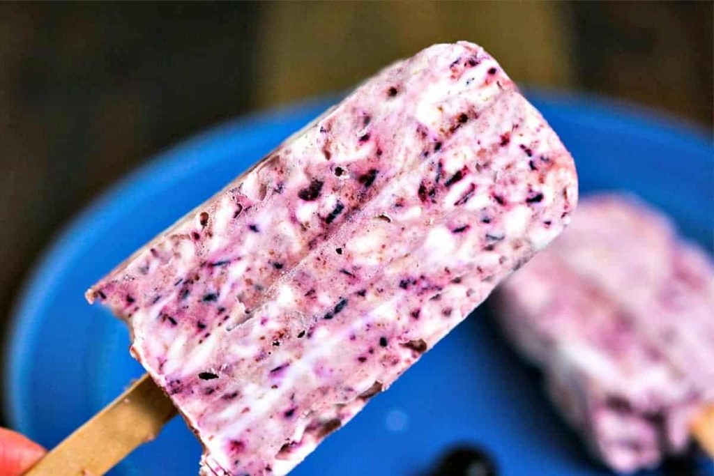 A blueberry cheesecake popsicle
