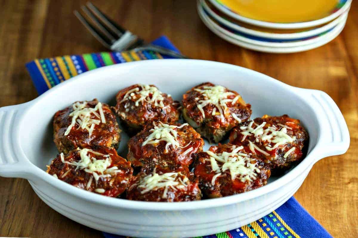 A bowl of Easy Meatloaf Muffins