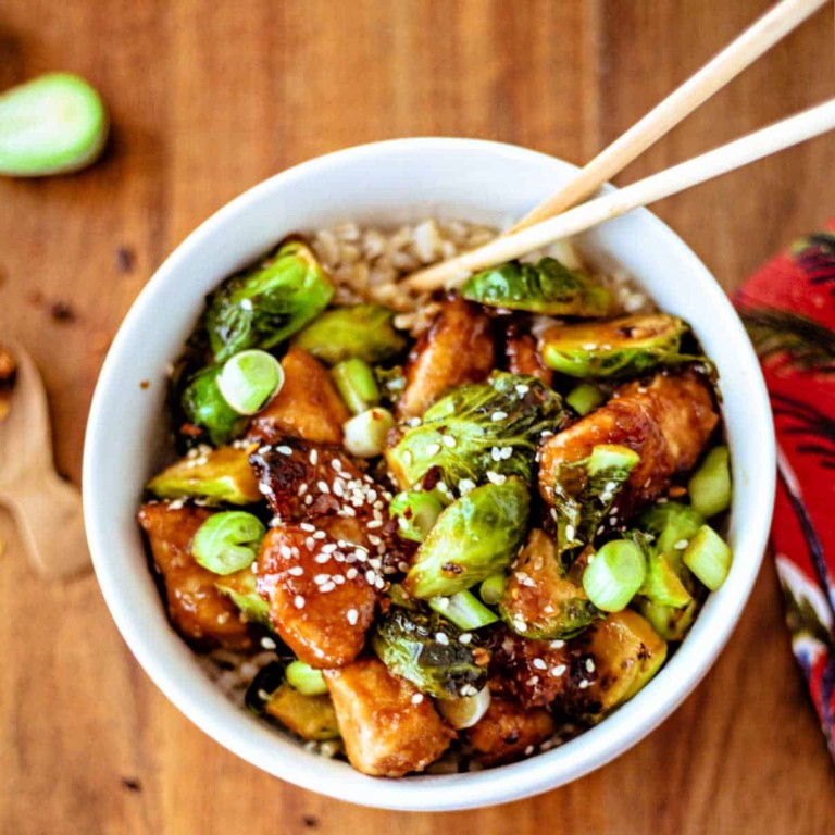 Sriracha Chicken Stir Fry with Brussels Sprouts