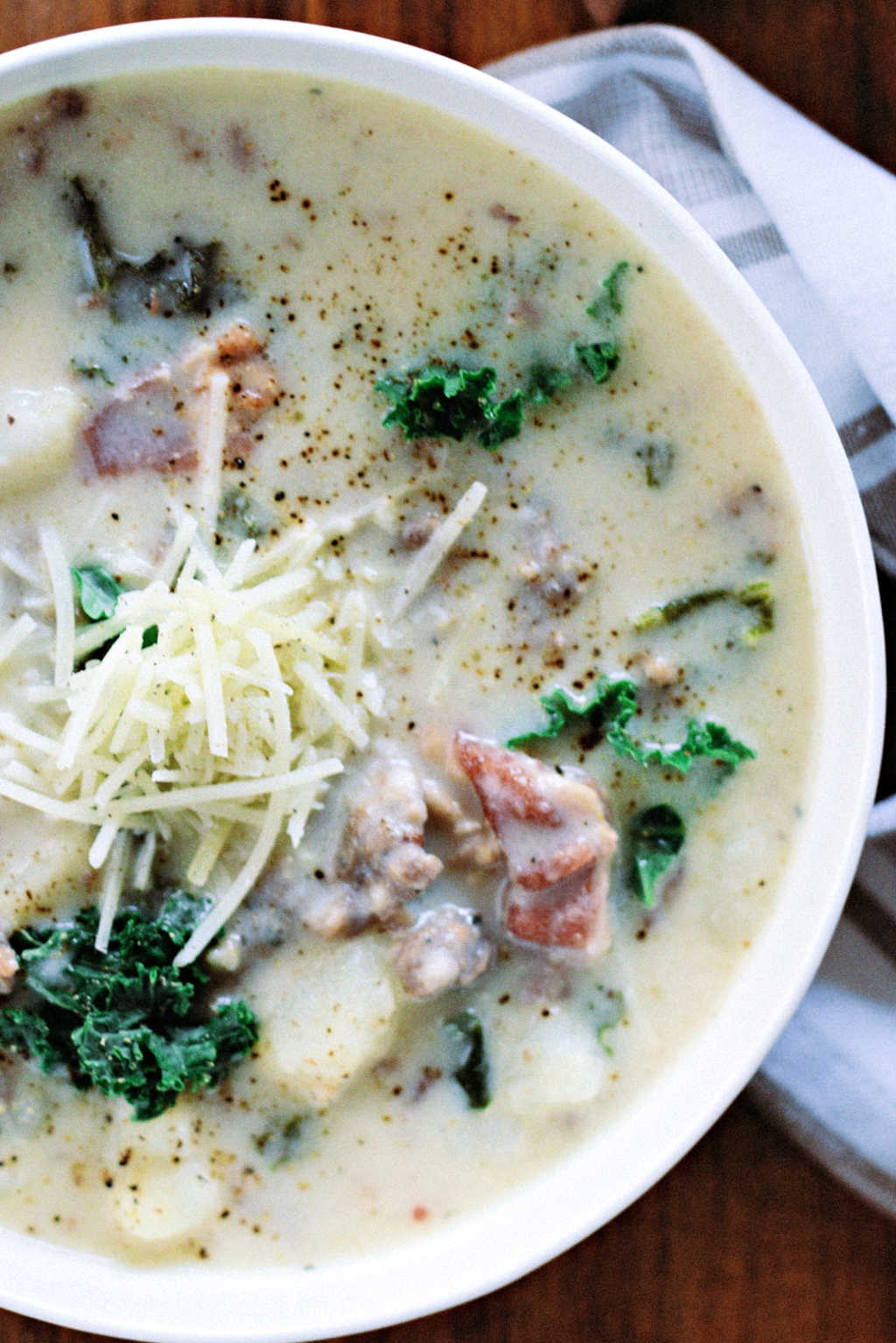 close up of a bowl of Olive Garden Zuppa Toscana Soup