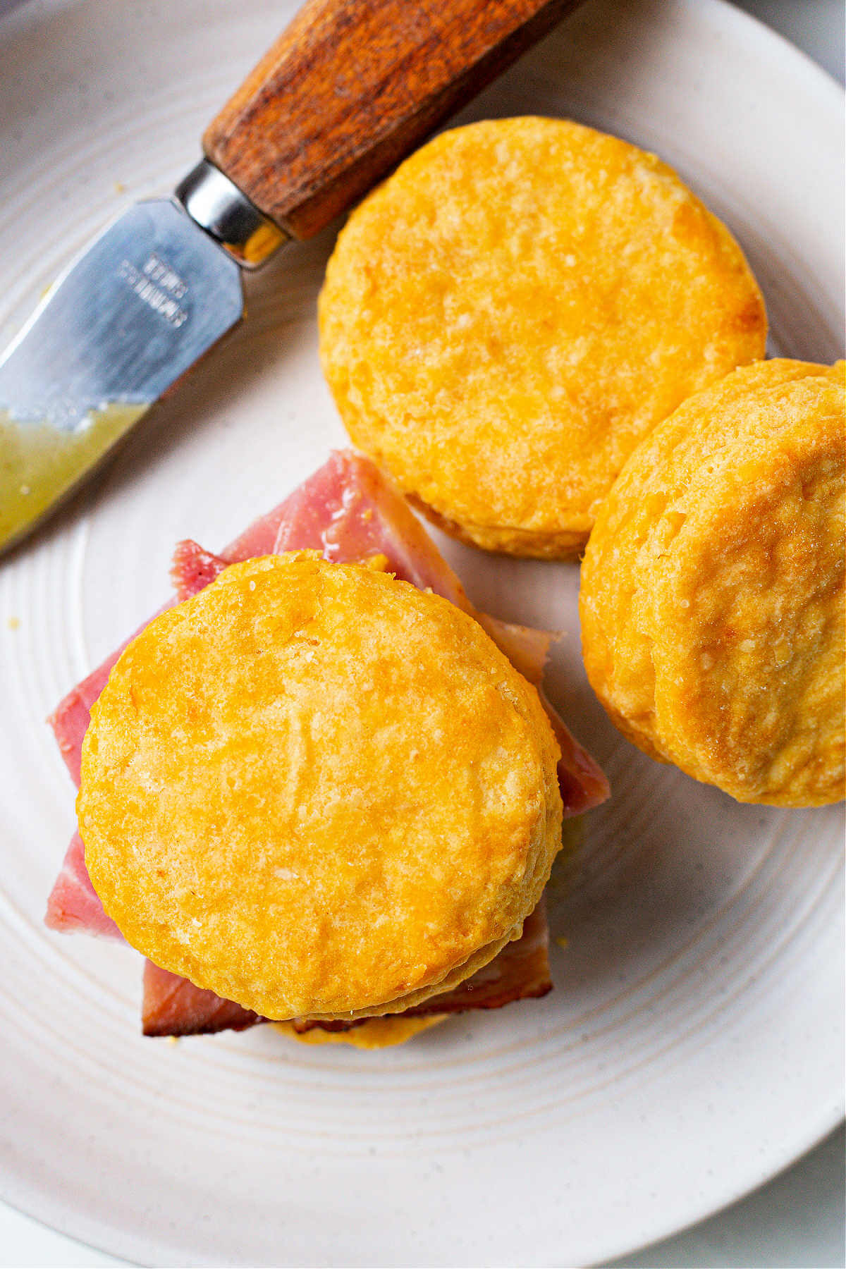 https://lifeloveandgoodfood.com/wp-content/uploads/2022/11/Sweet-Potato-Biscuits-29-1200x1800-1.jpg