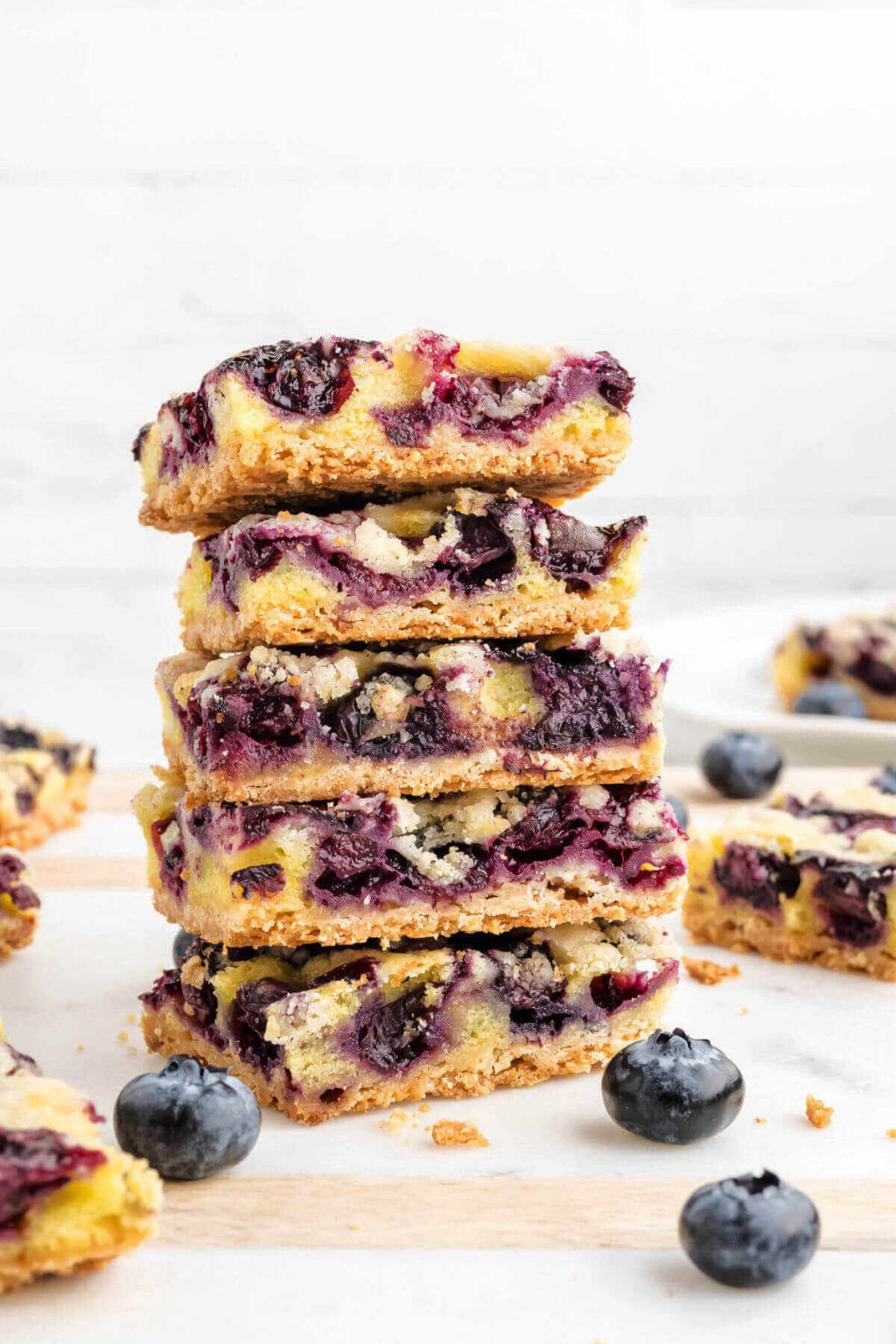 Easy Blueberry Crumb Bars (with Fresh or Frozen Berries) - Life, Love ...