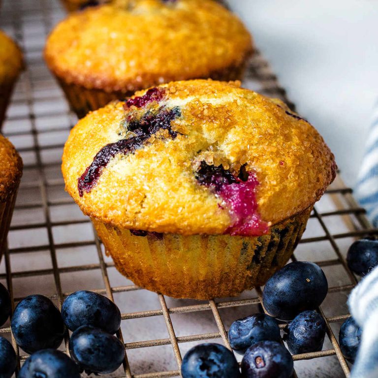Easy Blueberry Sour Cream Muffins Recipe