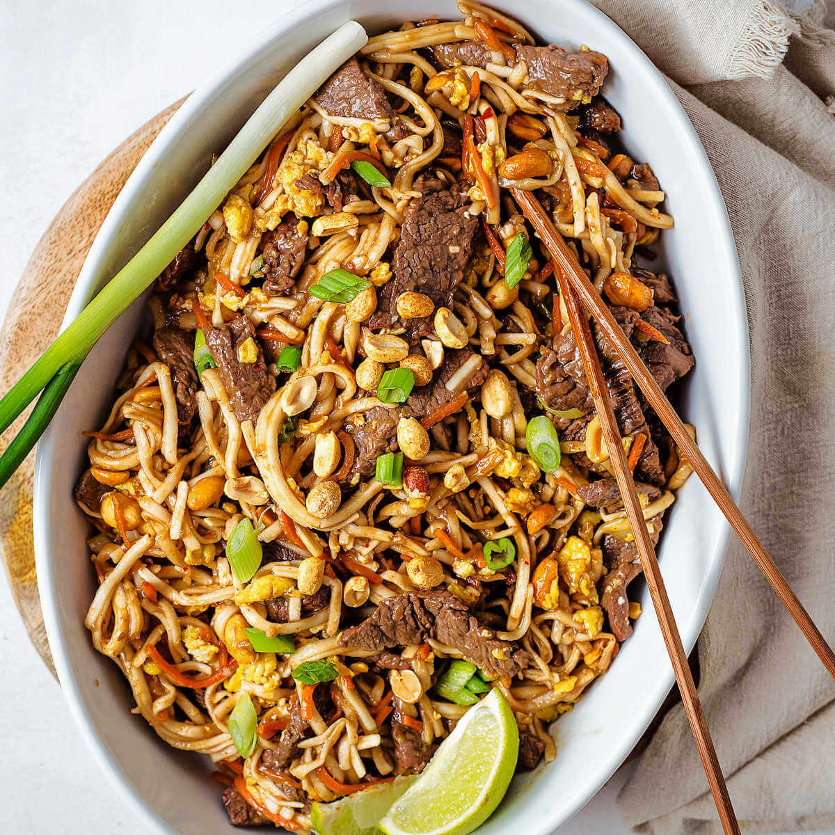 Easy Beef Pad Thai Noodles with Crunchy Peanuts